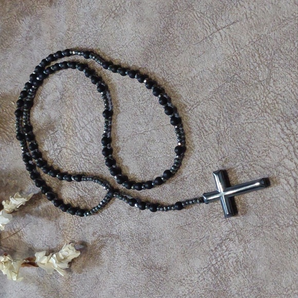 Beautiful Black and Pewter Beaded Rosary with Cross - Picture 1 of 6